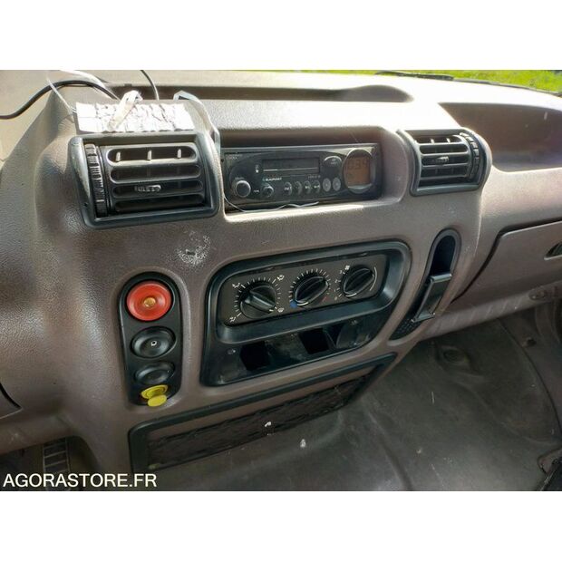 2001 رينو Master-43360946