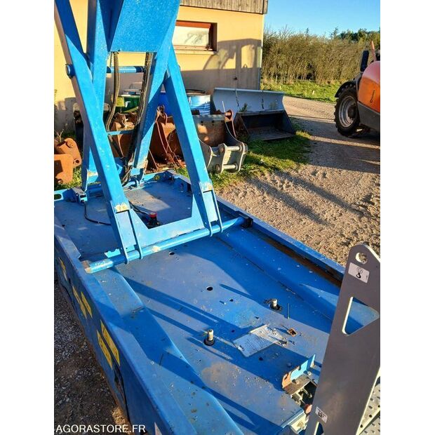 2015 Genie GS4047-43361521