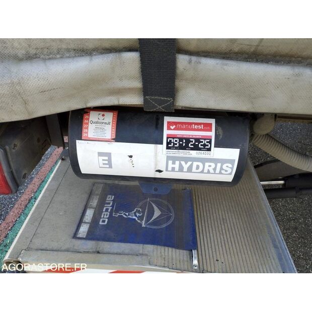 2012 Renault PREMIUM-43361733