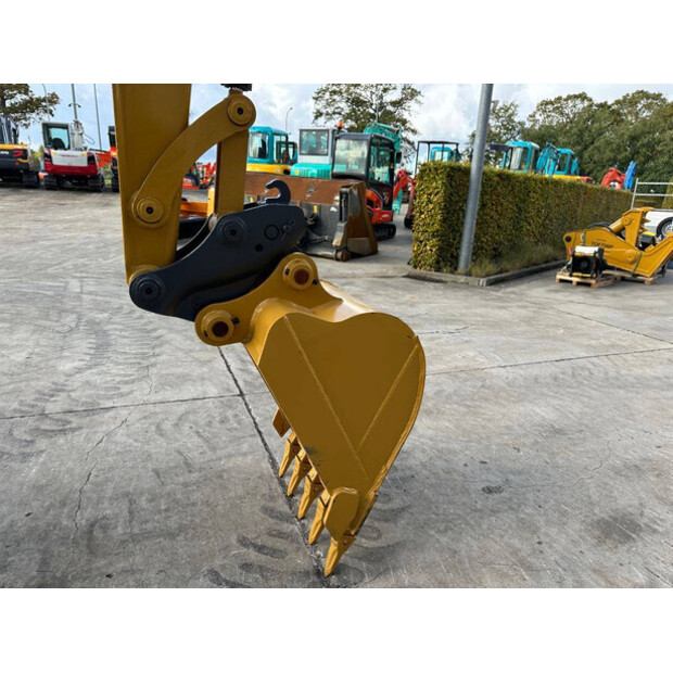 2017 Caterpillar 305.5E2-43363415