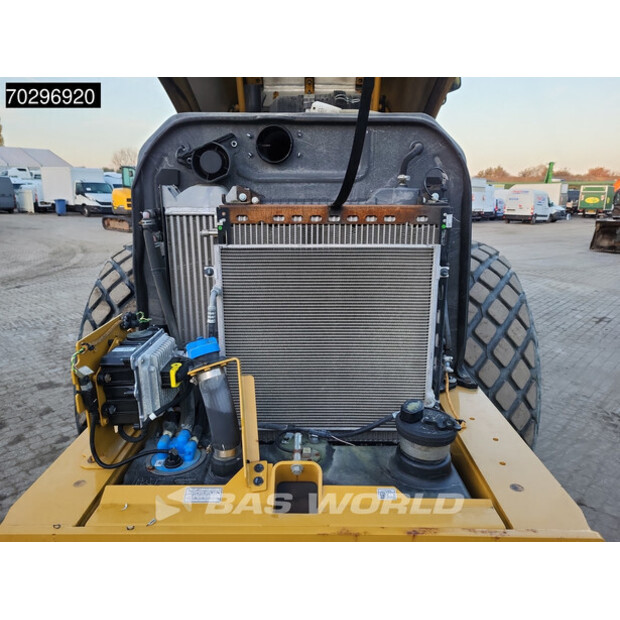 2017 Caterpillar CS66B-43364717