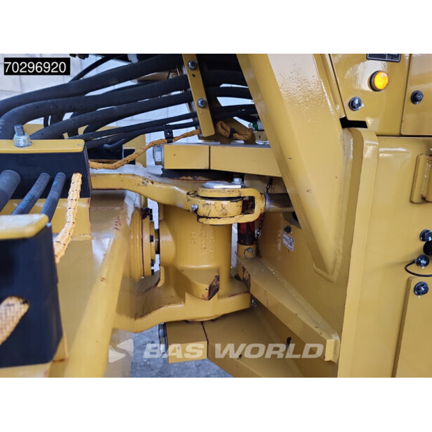 2017 Caterpillar CS66B-43364718