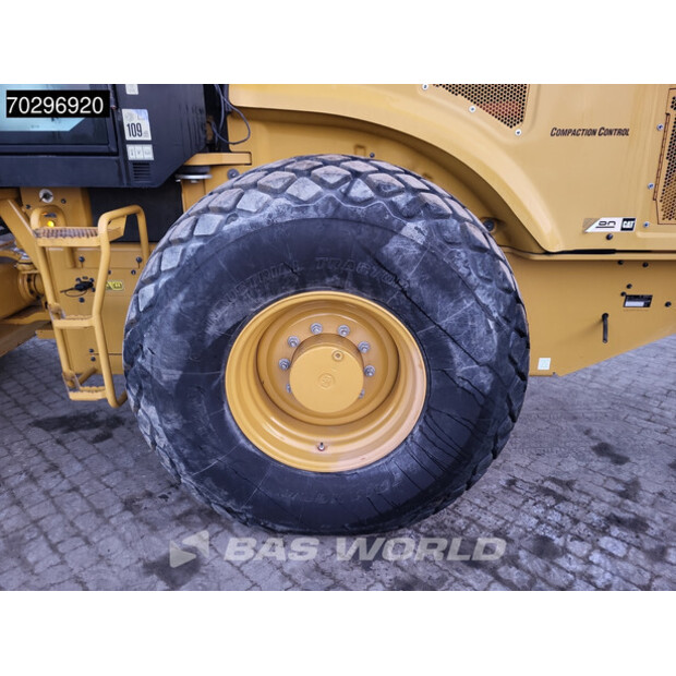 2017 Caterpillar CS66B-43364722