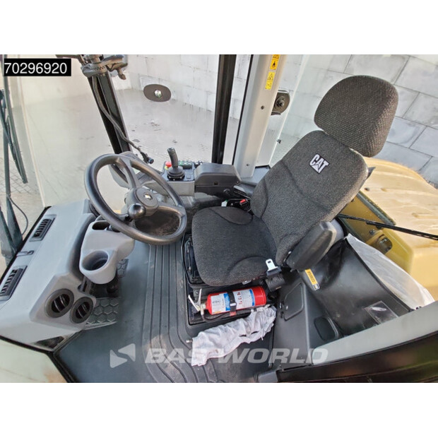 2017 Caterpillar CS66B-43364724