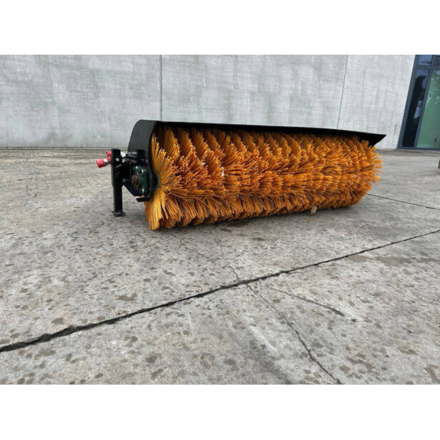 2024 FUTURE FT-SE61-43365163