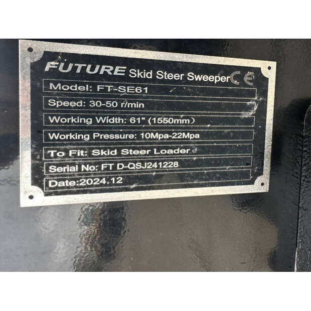 2024 FUTURE FT-SE61-43365169