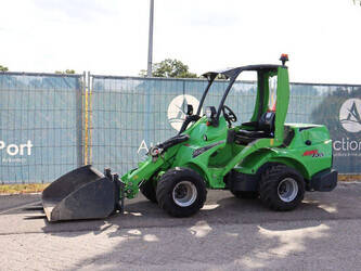 Image for WHEEL LOADERS 2021 Avant M735