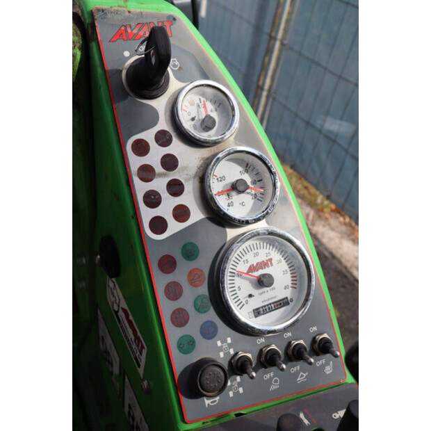 2021 افانت M735-43366076