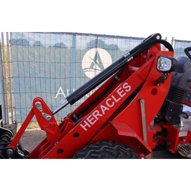 2025 Heracles H190-43366192