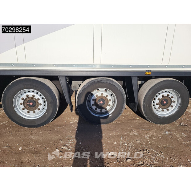 2015 Schmitz Cargobull Carrier Vector 1550-43366233