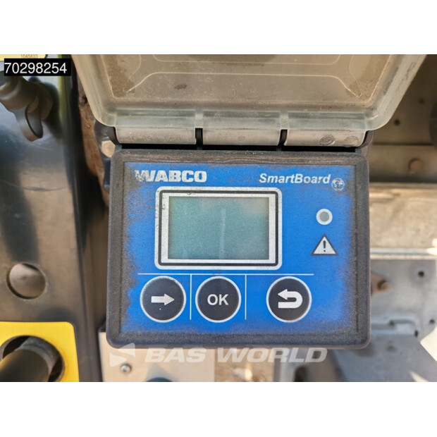 2015 Schmitz Cargobull Carrier Vector 1550-43366253