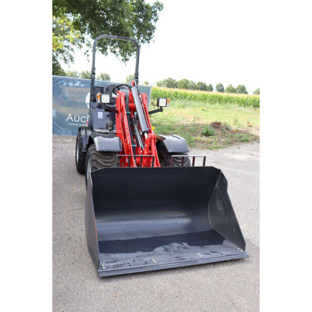 2025 Heracles H220-43366308