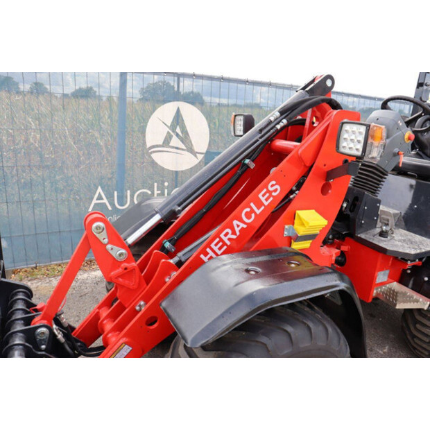 2025 Heracles H220-43366315