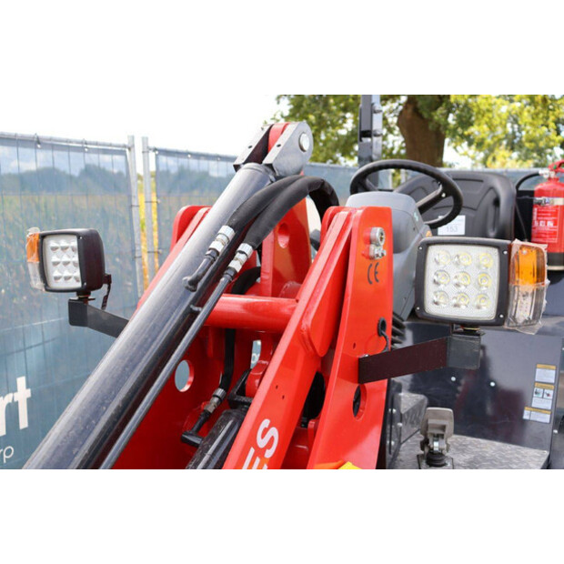 2025 Heracles H220-43366317