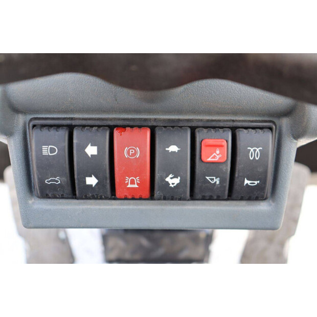 2025 Heracles H220-43366340