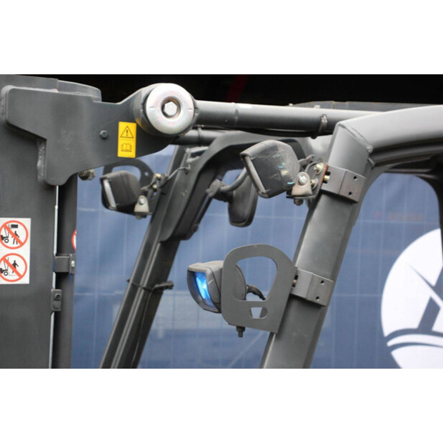 2017 ليندي E16-02-43366875