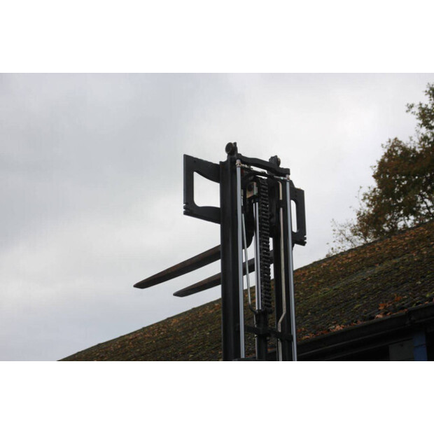 2017 ليندي E16-02-43366894