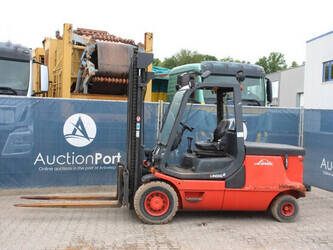 صورة ل رافعات شوكية 2006 ليندي E48P