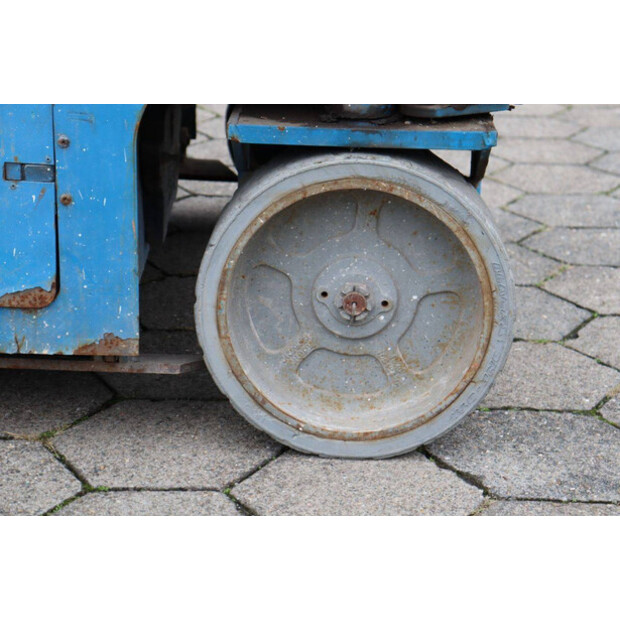 2013 Genie GS-2646-43367383