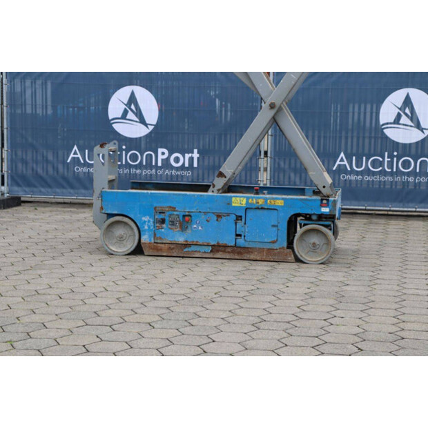 2013 Genie GS-2646-43367400