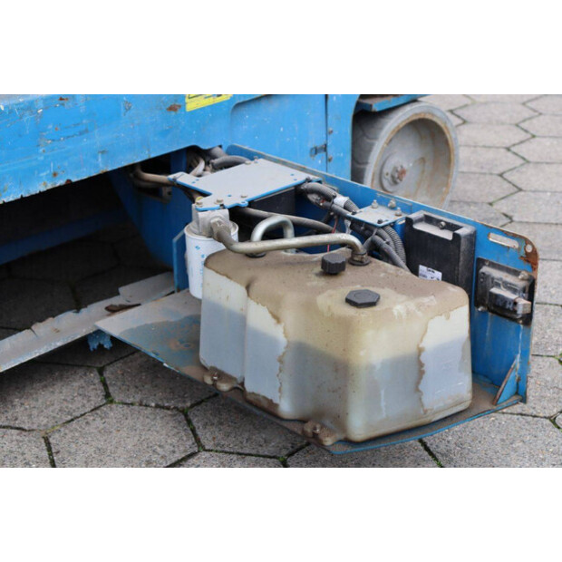 2013 Genie GS-2646-43367405