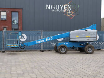 Image de ENGINS DE LEVAGE 2013 Genie S-40