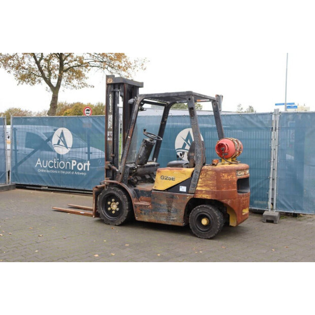 2002 Daewoo G25E-5-43367973