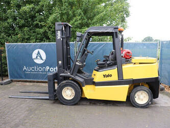 صورة ل رافعات شوكية 2006 يال GLP55MJ