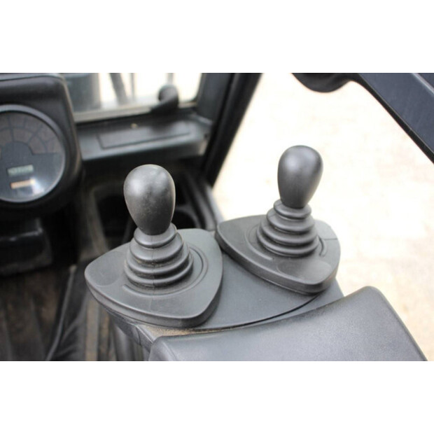 2002 Linde E18C-02-43368165