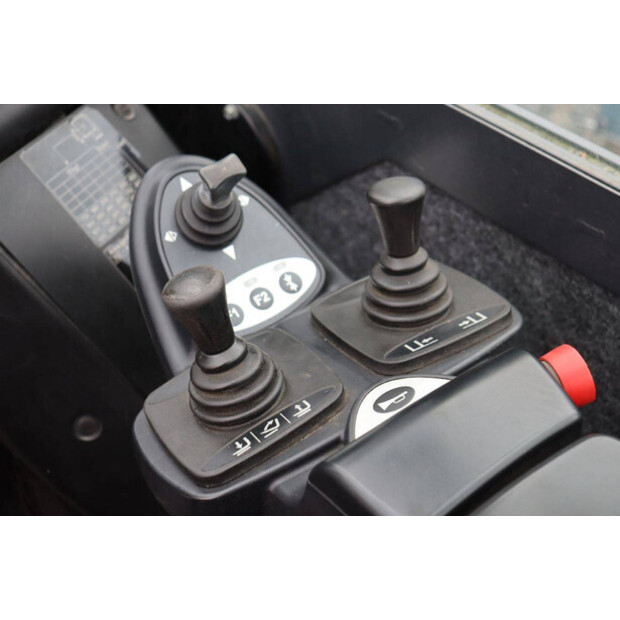 2013 Still RX70-35-43368354