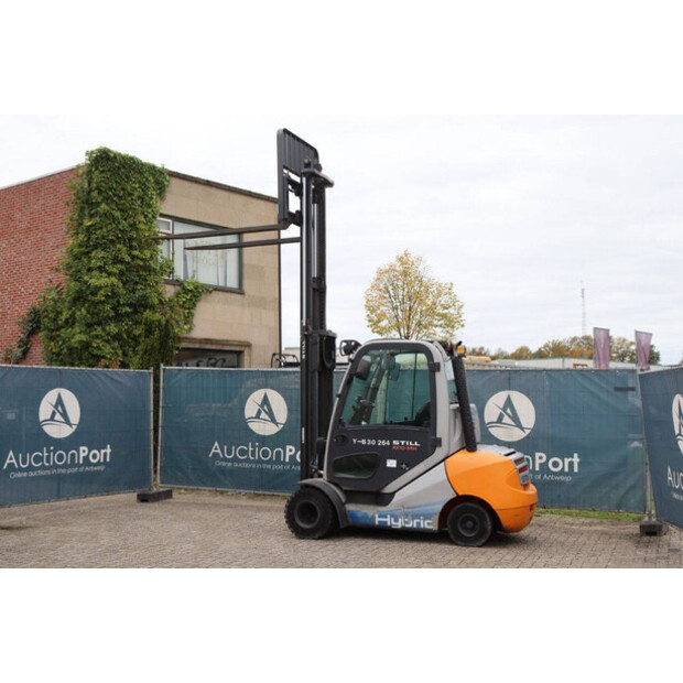 2013 Still RX70-35-43368365