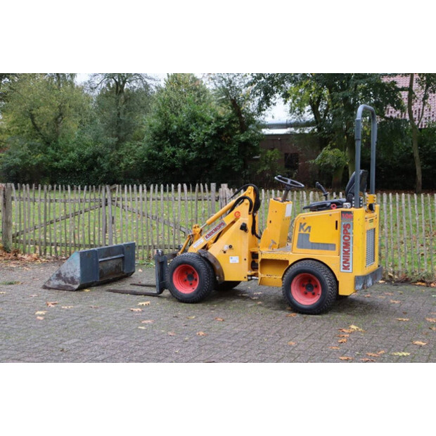 2019 جي بي آر Knikmops 100-43368745