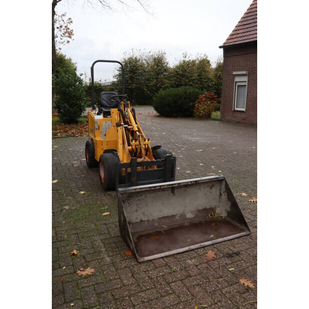 2019 جي بي آر Knikmops 100-43368749