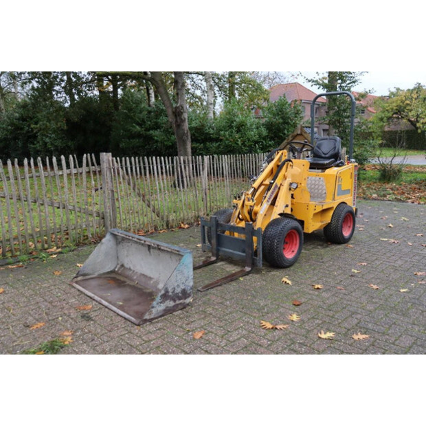 2019 جي بي آر Knikmops 100-43368751