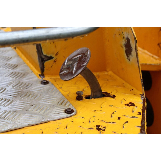 2019 جي بي آر Knikmops 100-43368769