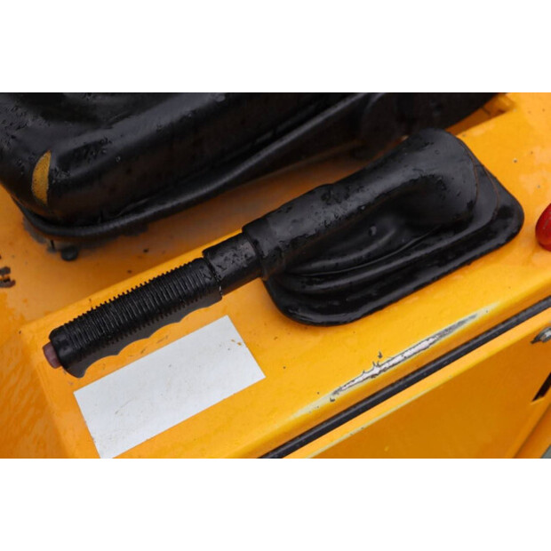 2019 جي بي آر Knikmops 100-43368776