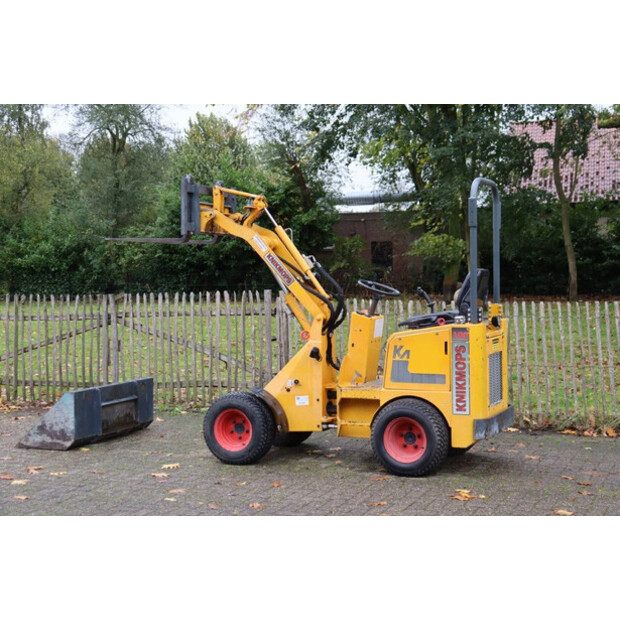 2019 جي بي آر Knikmops 100-43368782