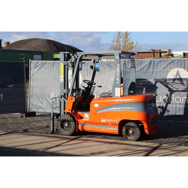 2024 Freelift CMF20-43368792