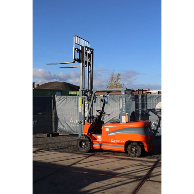 2024 Freelift CMF20-43368829