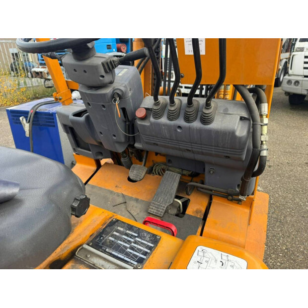 2000 Komatsu FB30EX-8-43368880