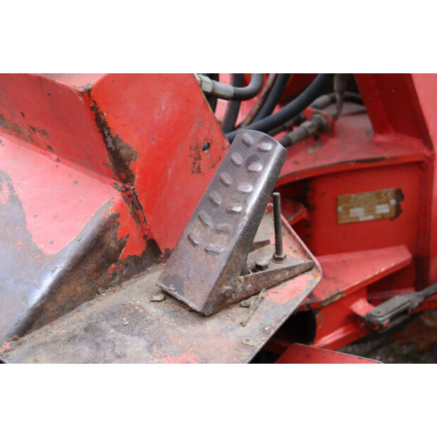 2004 FUCHS F853H-43368943