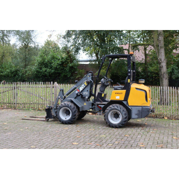 2010 GiANT V452T-43369196