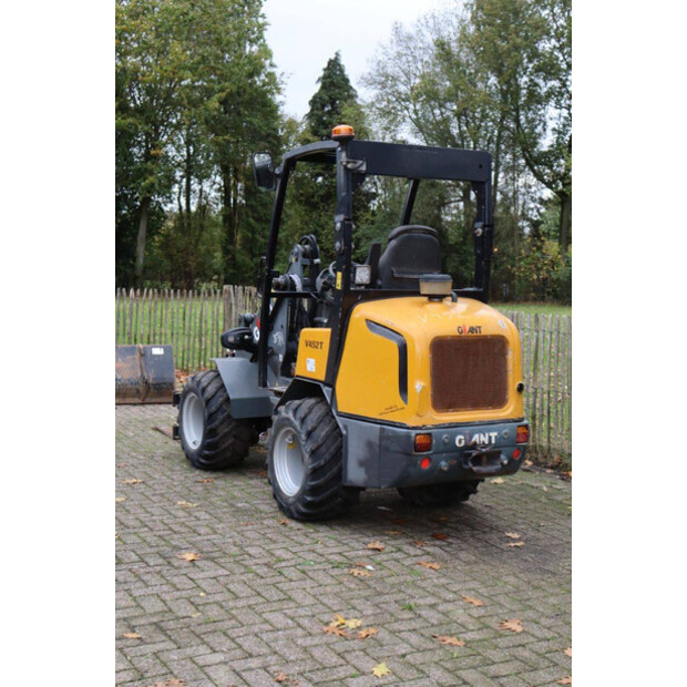 2010 GiANT V452T-43369197