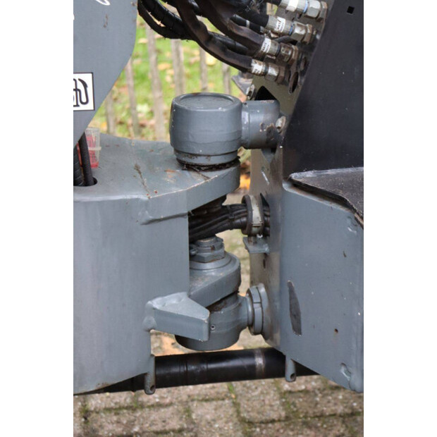 2010 GiANT V452T-43369211