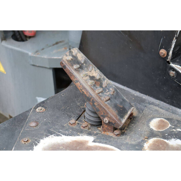 2010 GiANT V452T-43369221