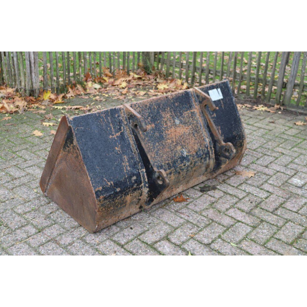 2010 GiANT V452T-43369242