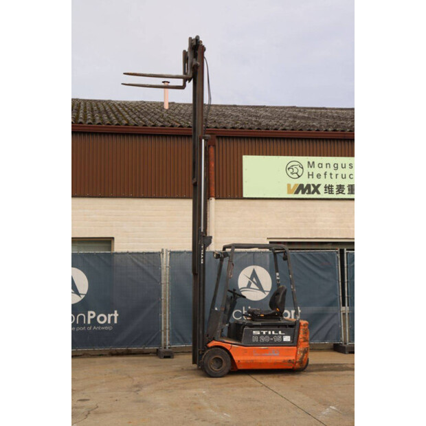 Still R 20-15-43369571