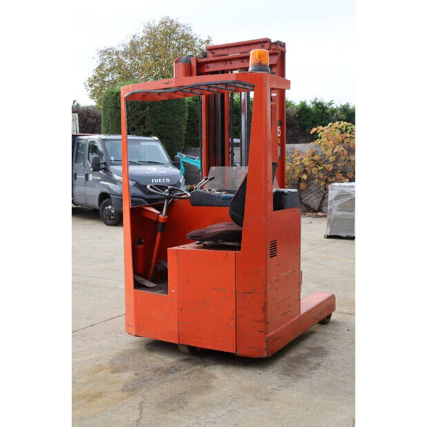 1979 بي تي BTRT 1350/9-43369658