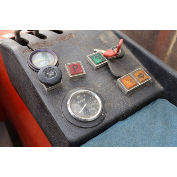 1979 بي تي BTRT 1350/9-43369671