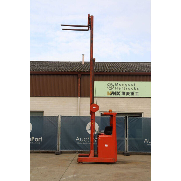 1979 بي تي BTRT 1350/9-43369679